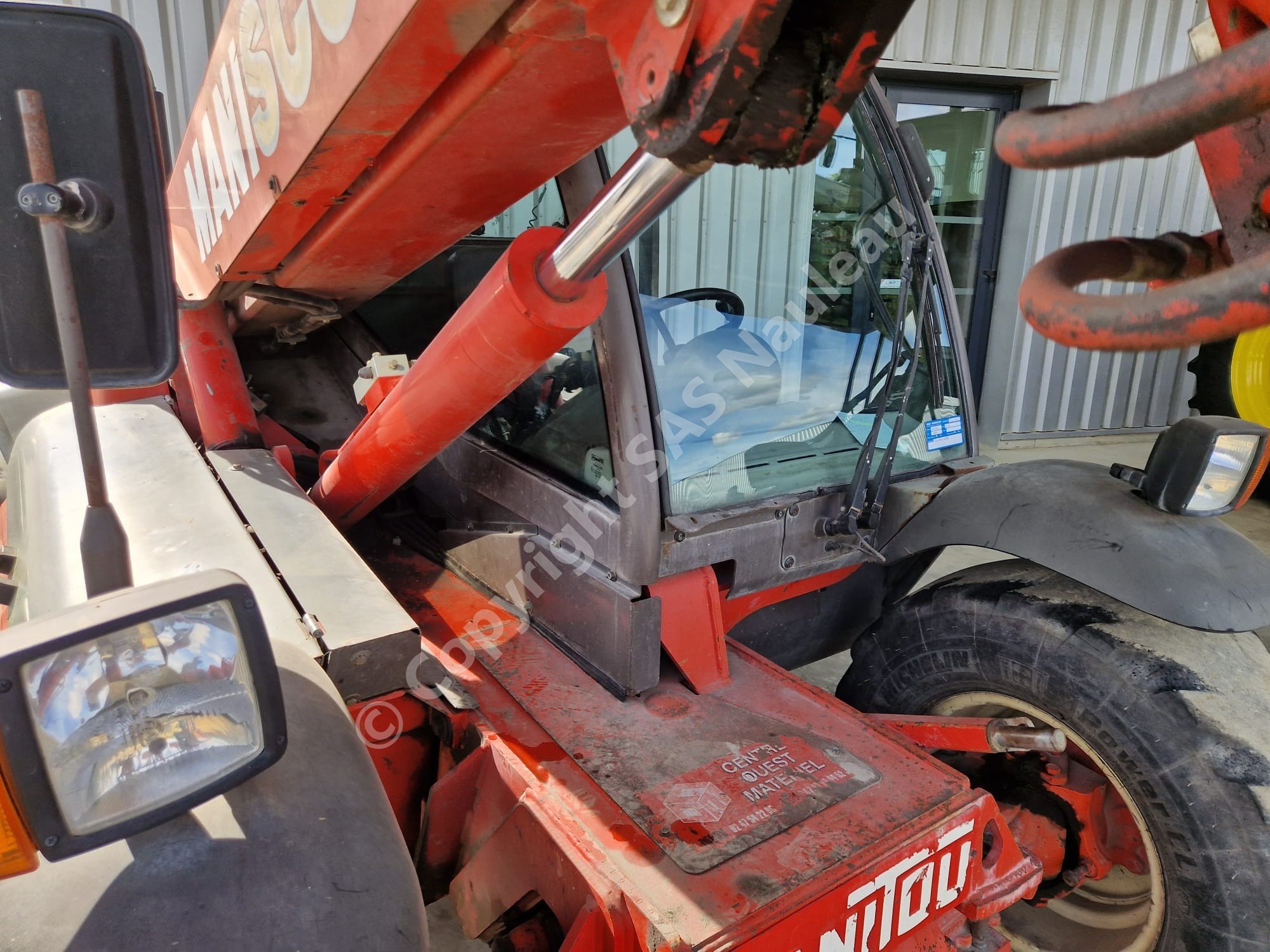 MANITOU MT 523