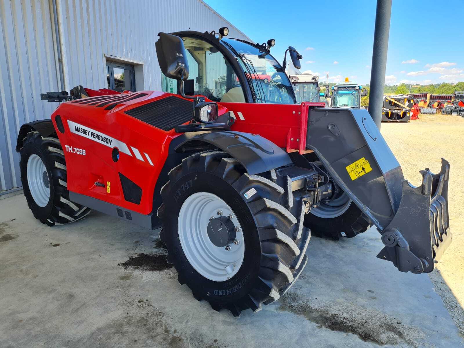 MASSEY FERGUSON TH7038