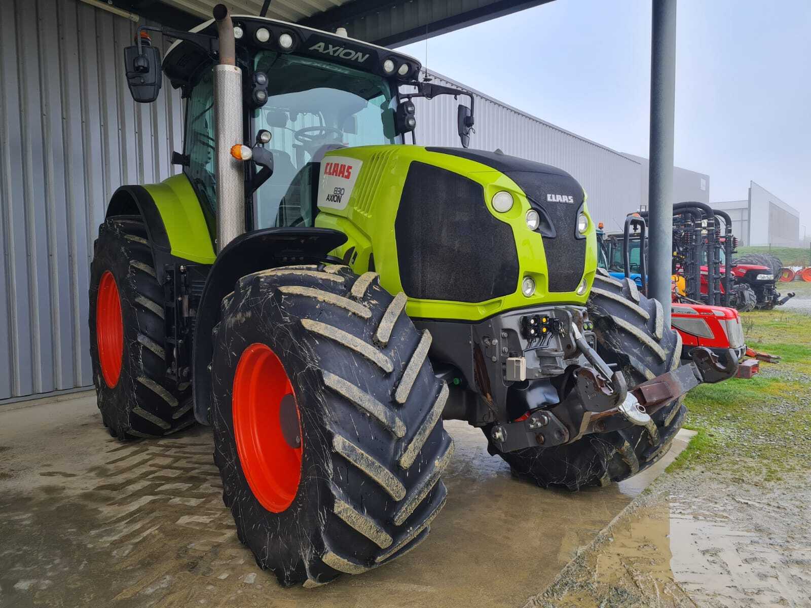 CLAAS AXION 830 CMATIC