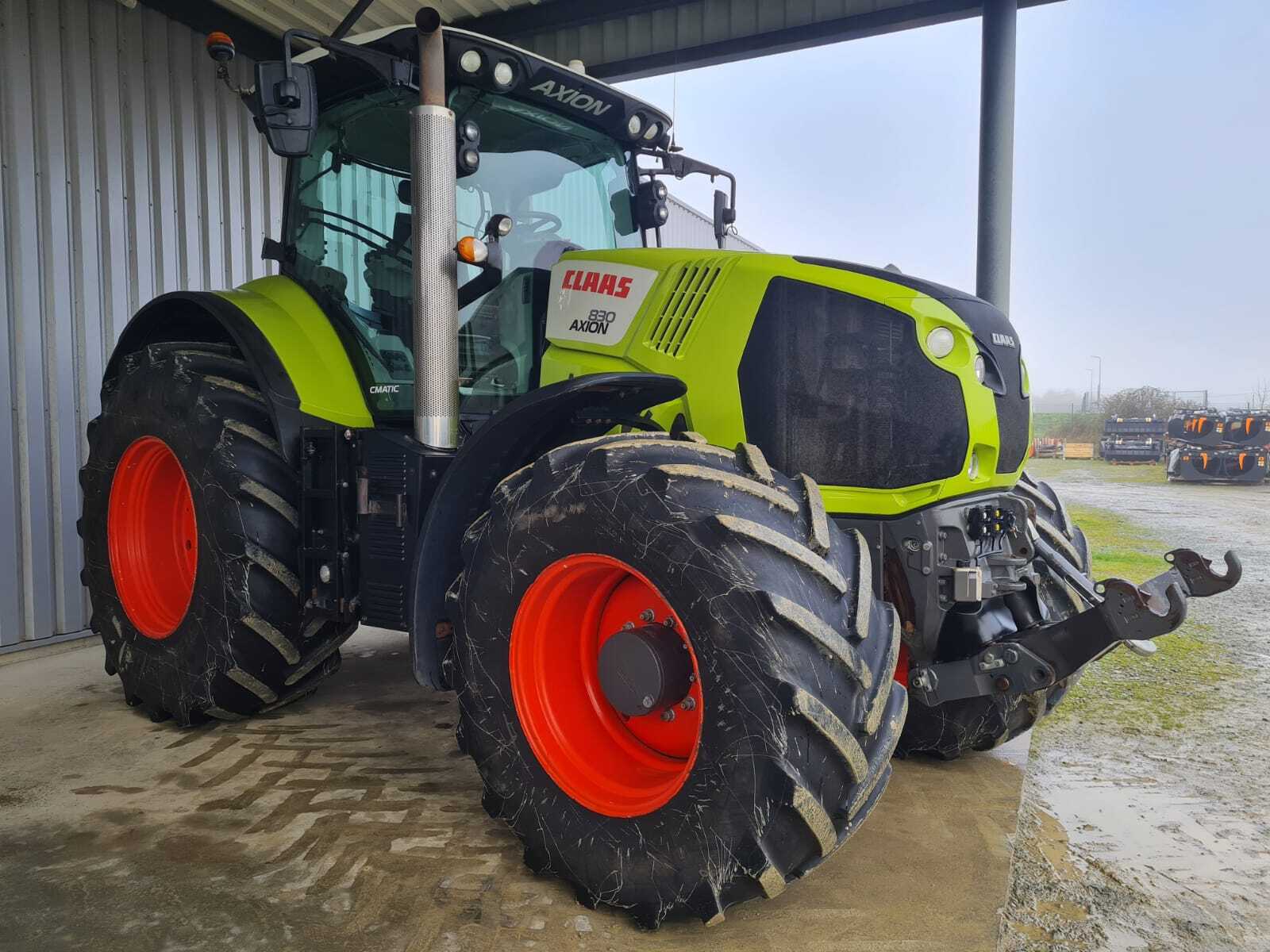 CLAAS AXION 830 CMATIC