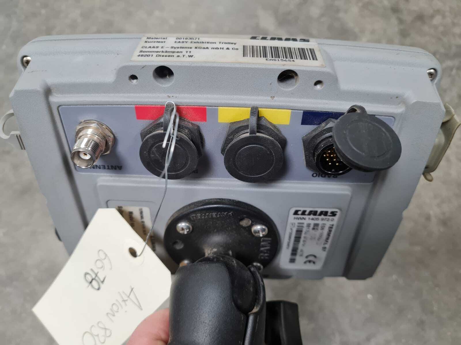 CLAAS AXION 830 CMATIC