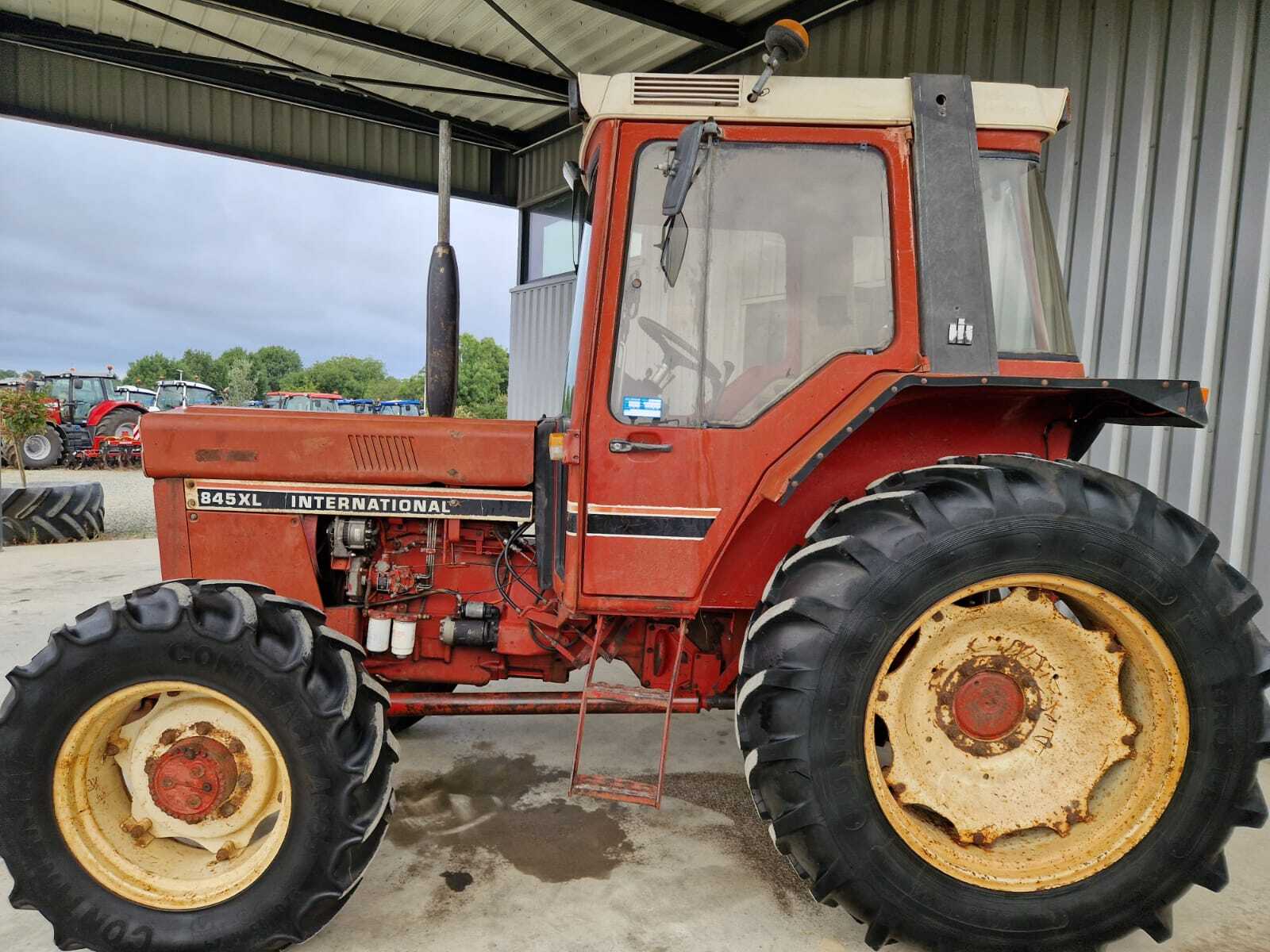 CASE IH 845 XL
