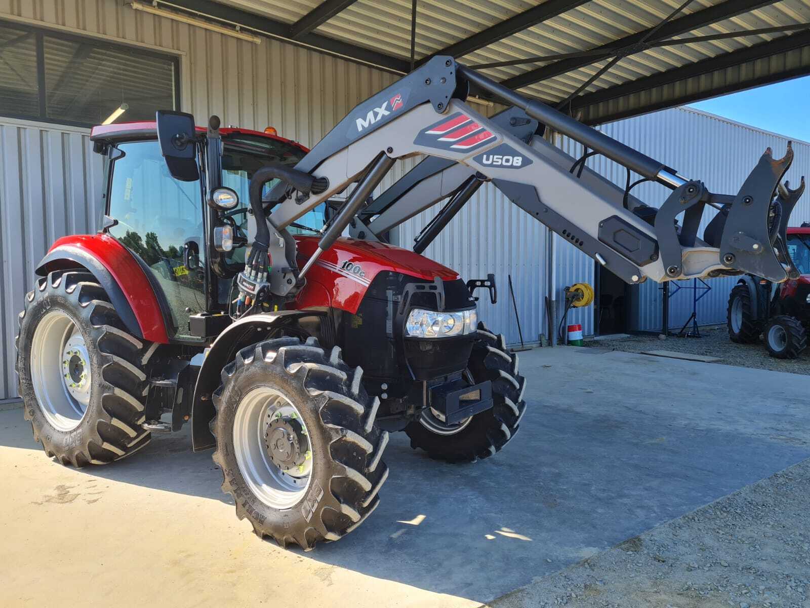 CASE IH FARMALL 100C