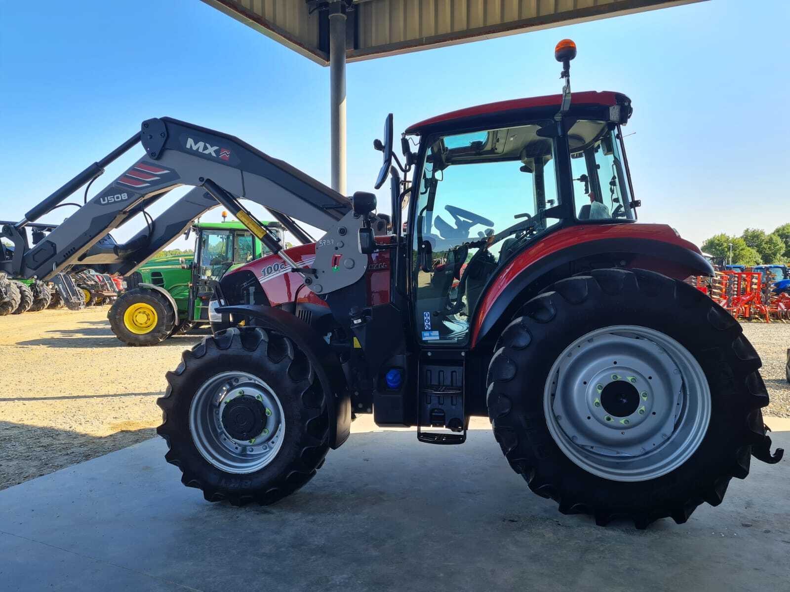 CASE IH FARMALL 100C
