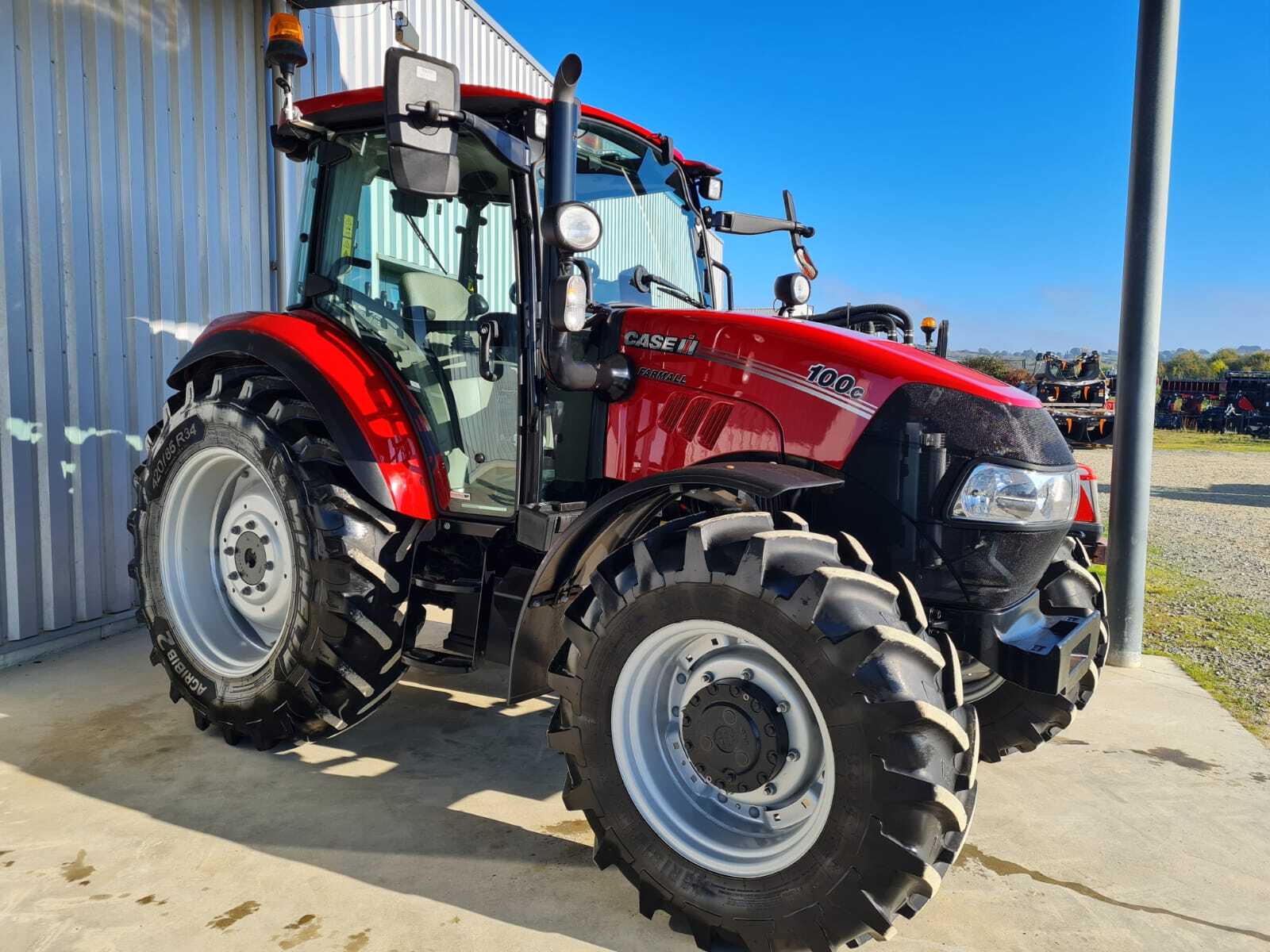 CASE IH FARMALL 100C