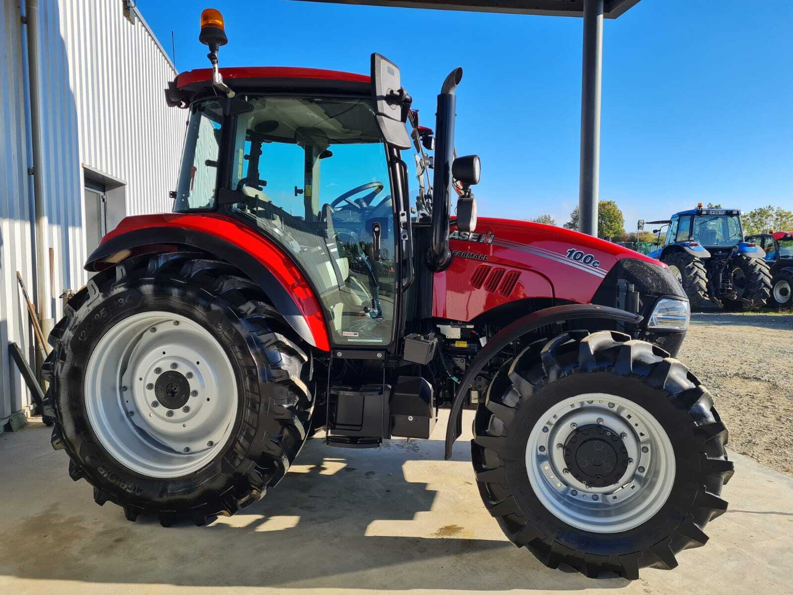 CASE IH FARMALL 100C