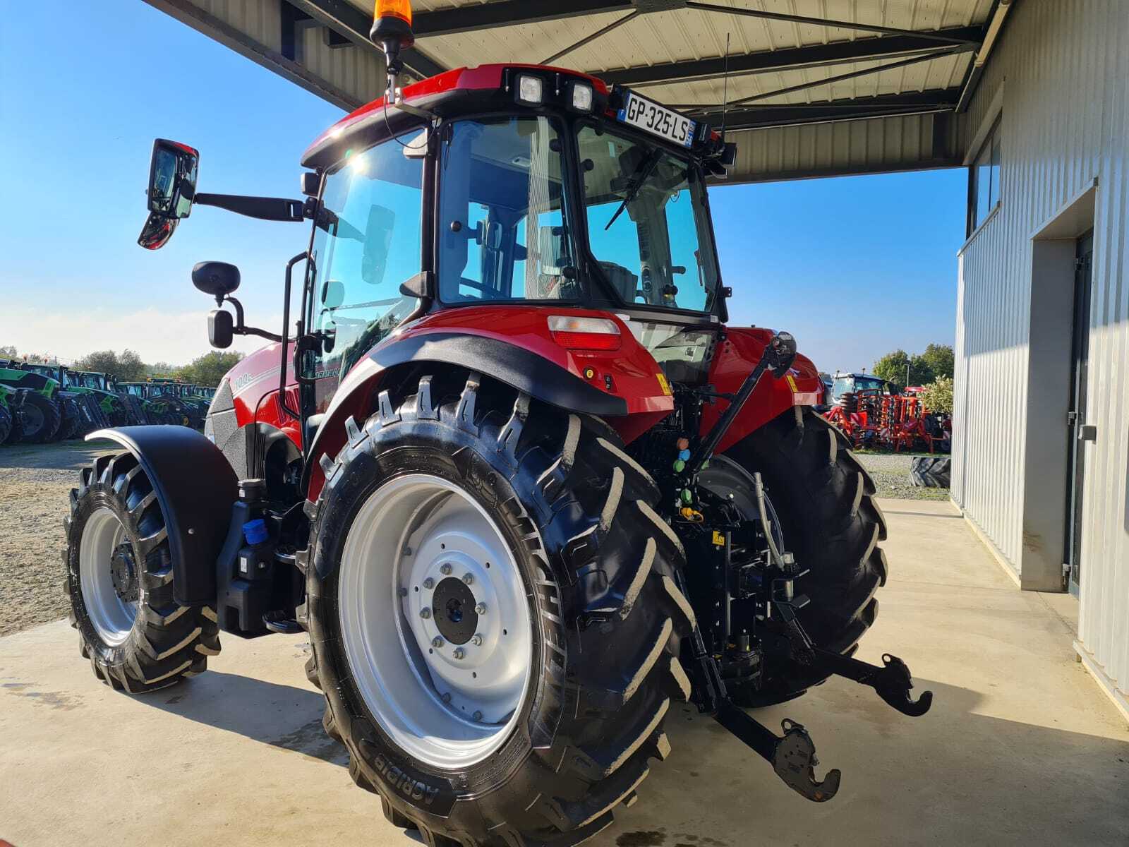 CASE IH FARMALL 100C