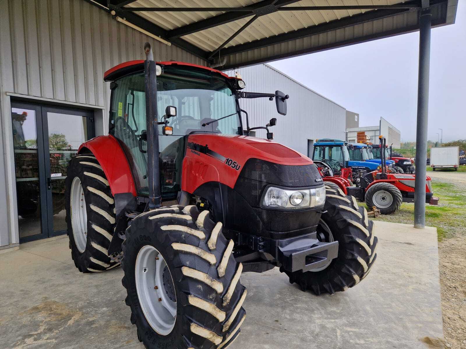 CASE IH FARMALL 105U