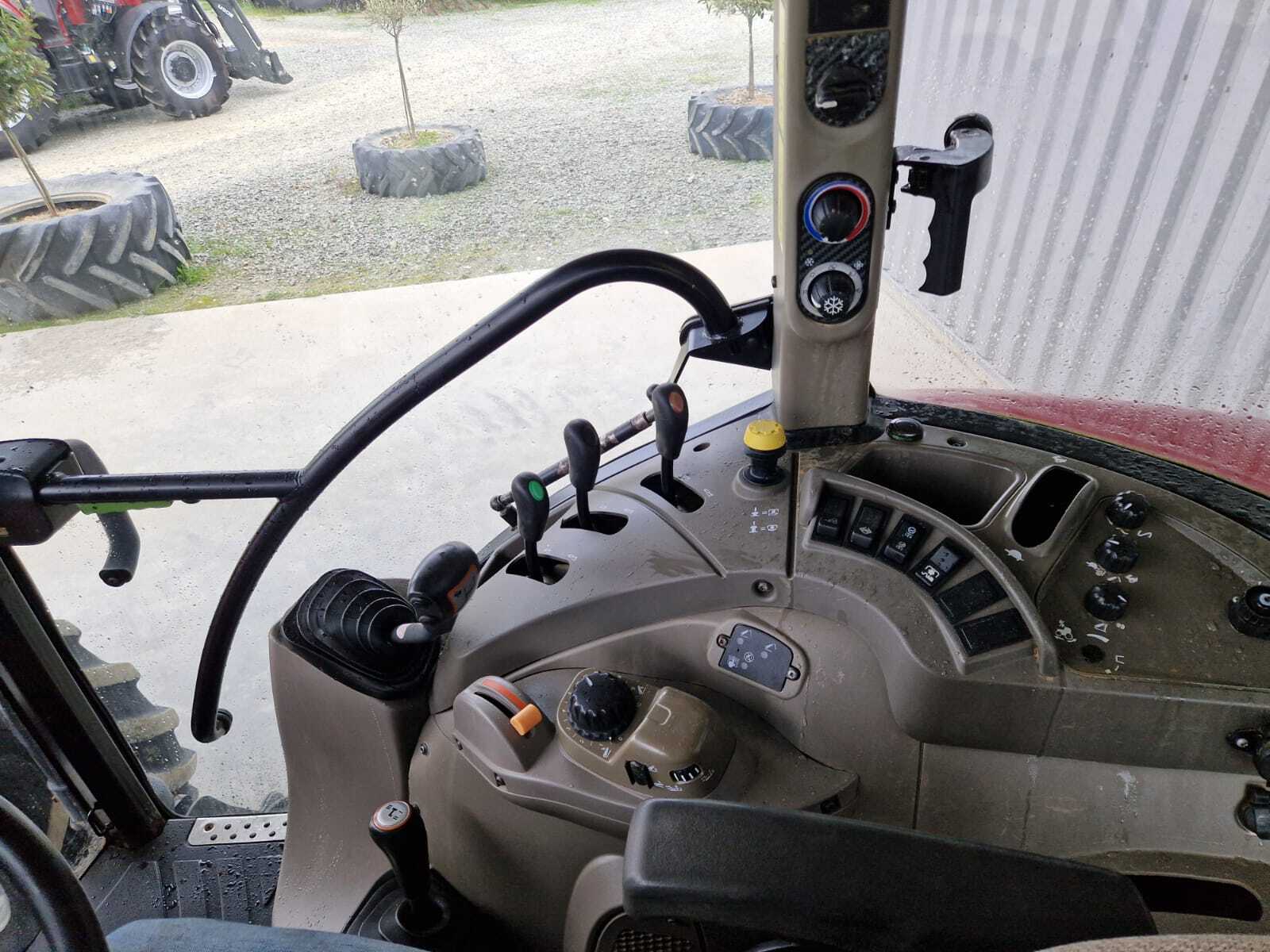 CASE IH FARMALL 105U