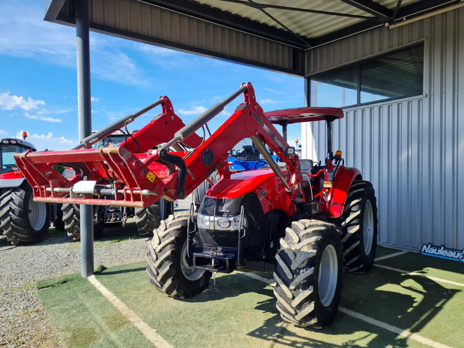 CASE IH FARMALL 115C