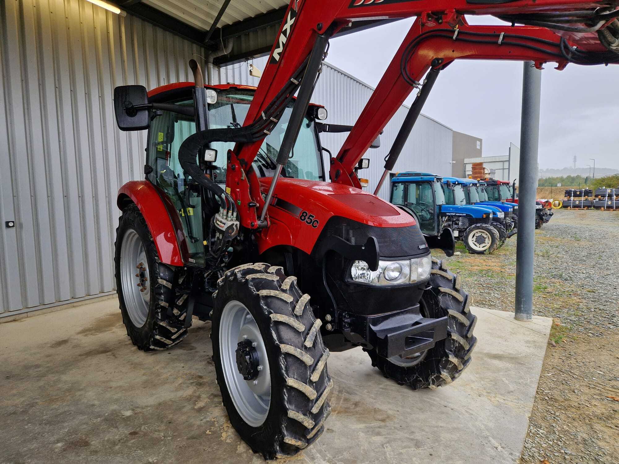 CASE IH FARMALL 85C