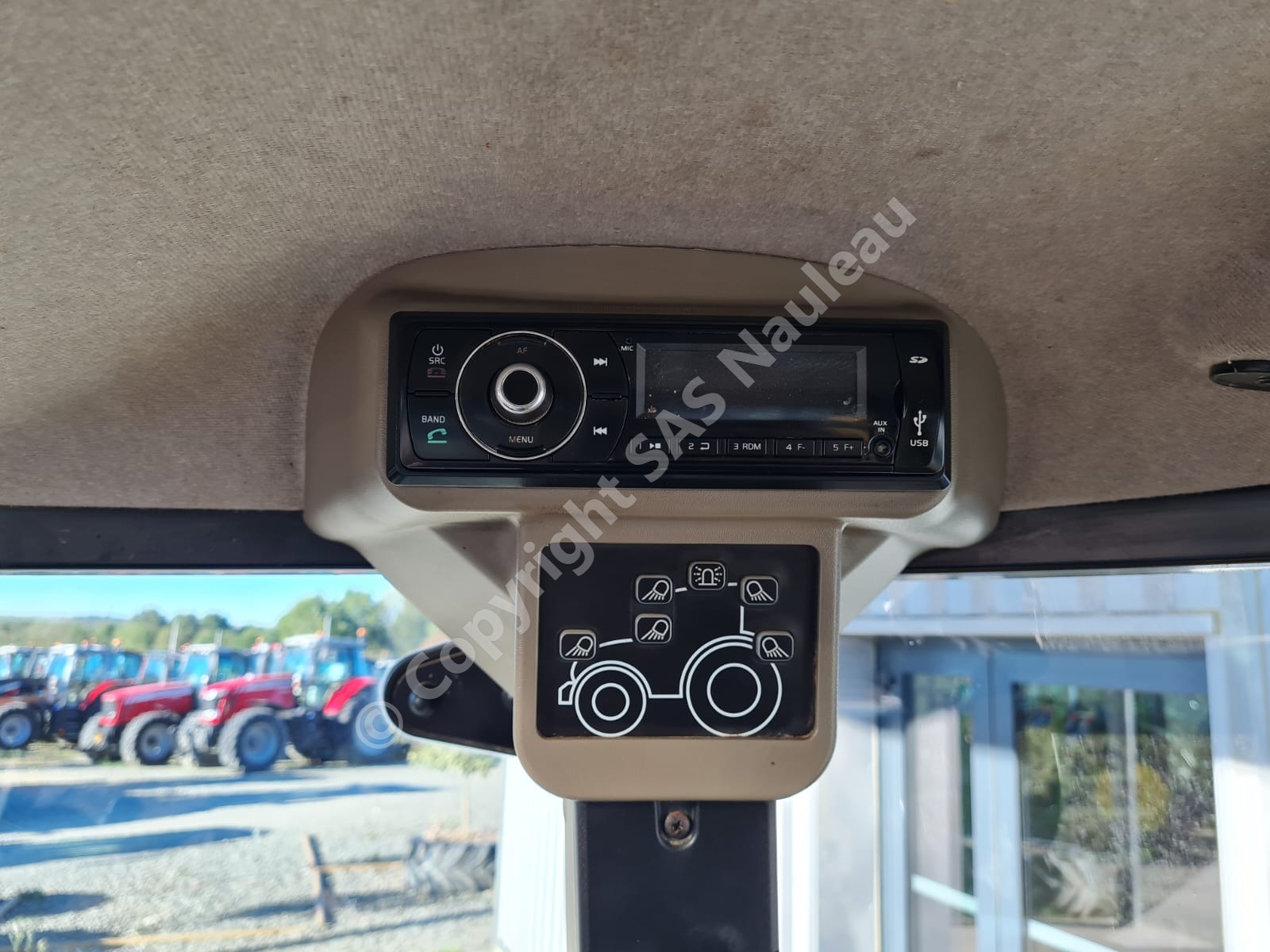 CASE IH LUXXUM 120