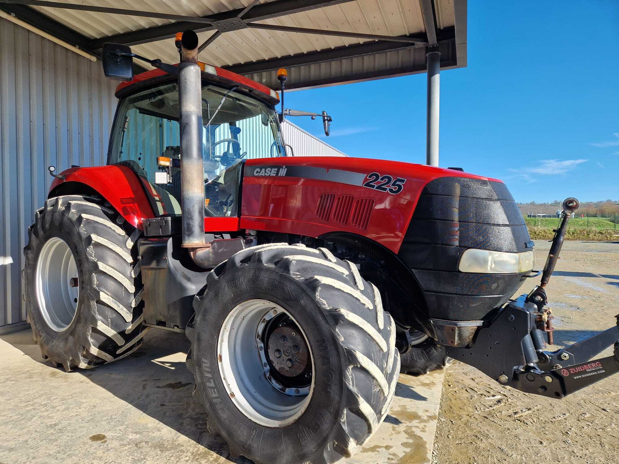 CASE IH MAGNUM 225