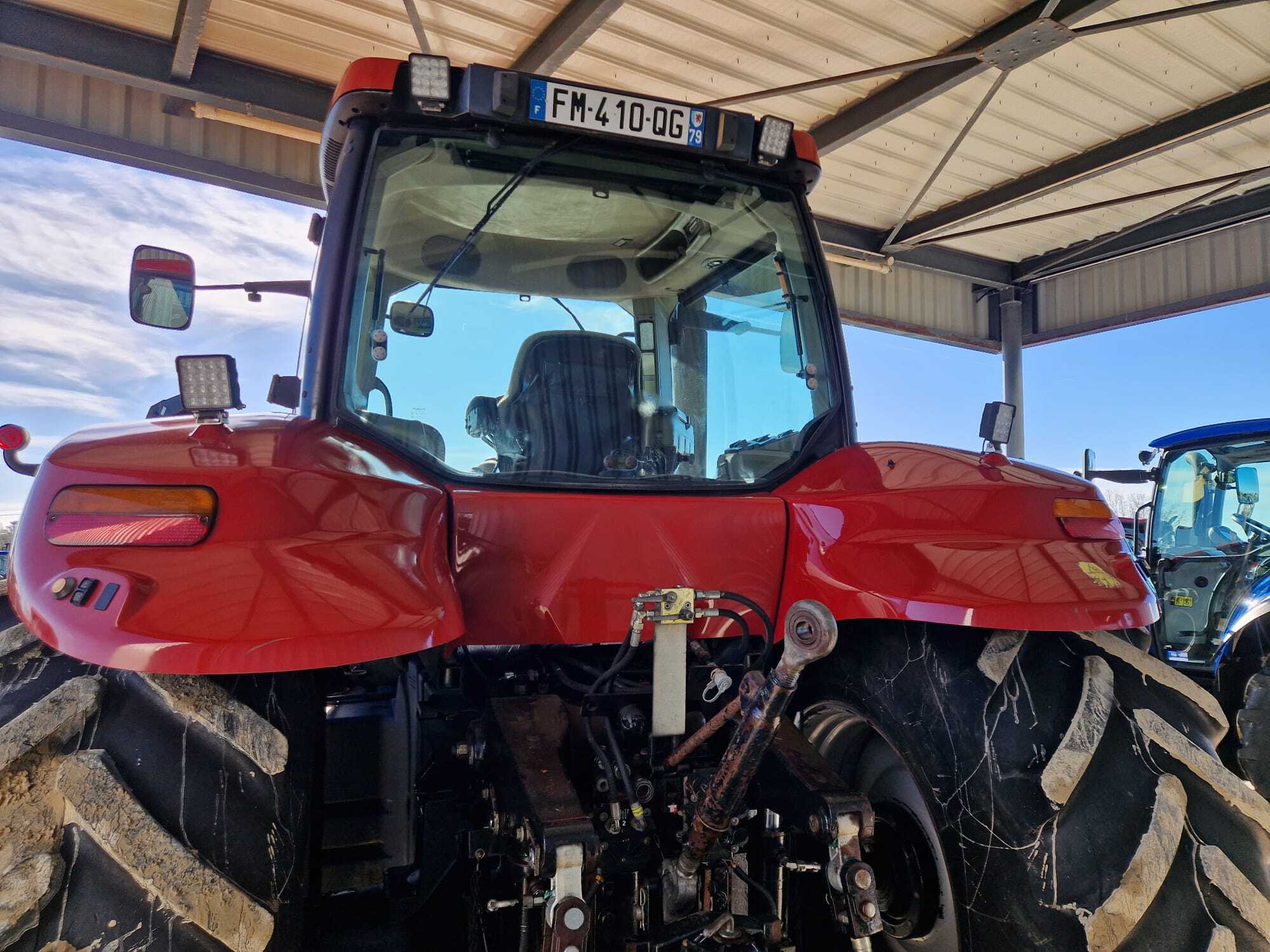 CASE IH MAGNUM 225