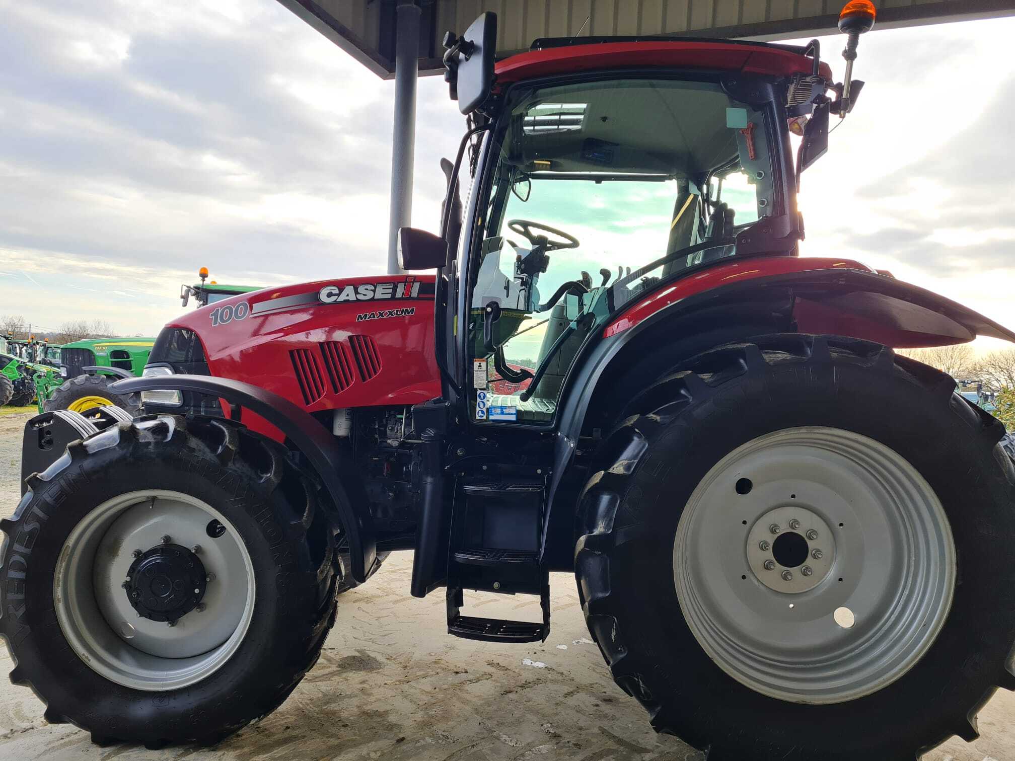 CASE IH MAXXUM 100