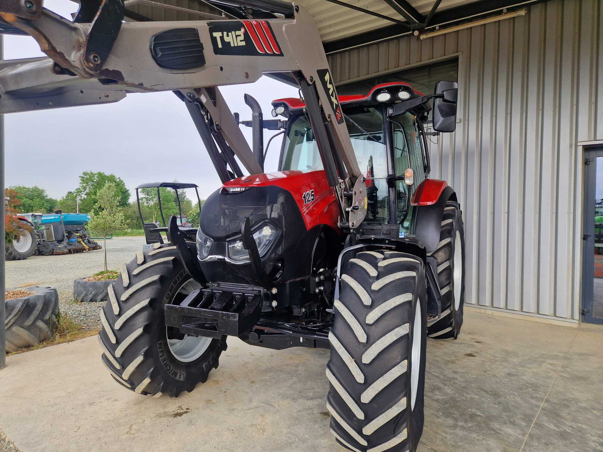 CASE IH MAXXUM 125 AD8