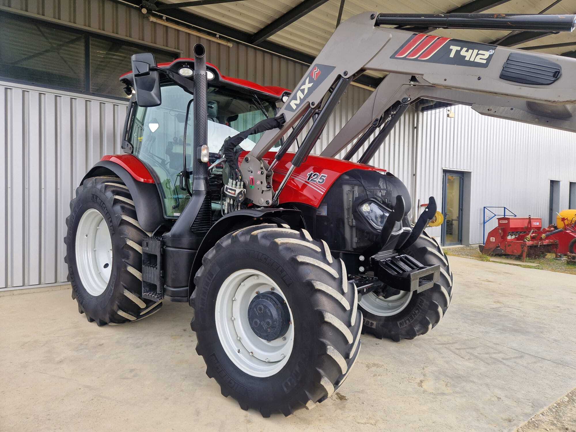 CASE IH MAXXUM 125 AD8