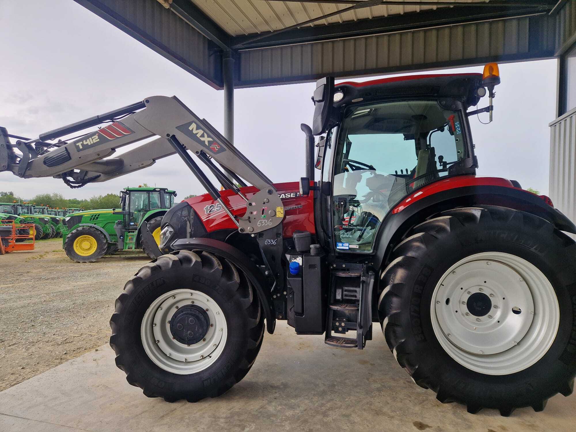 CASE IH MAXXUM 125 AD8