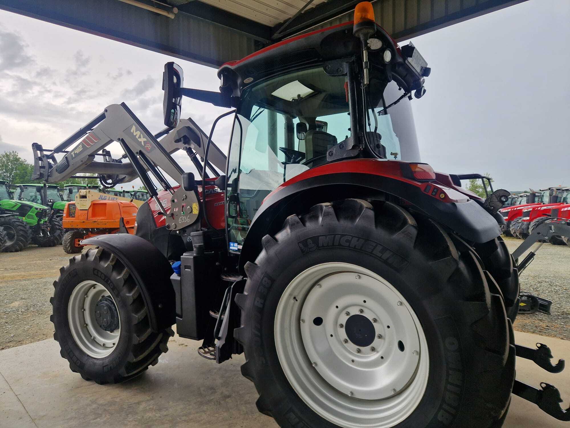 CASE IH MAXXUM 125 AD8