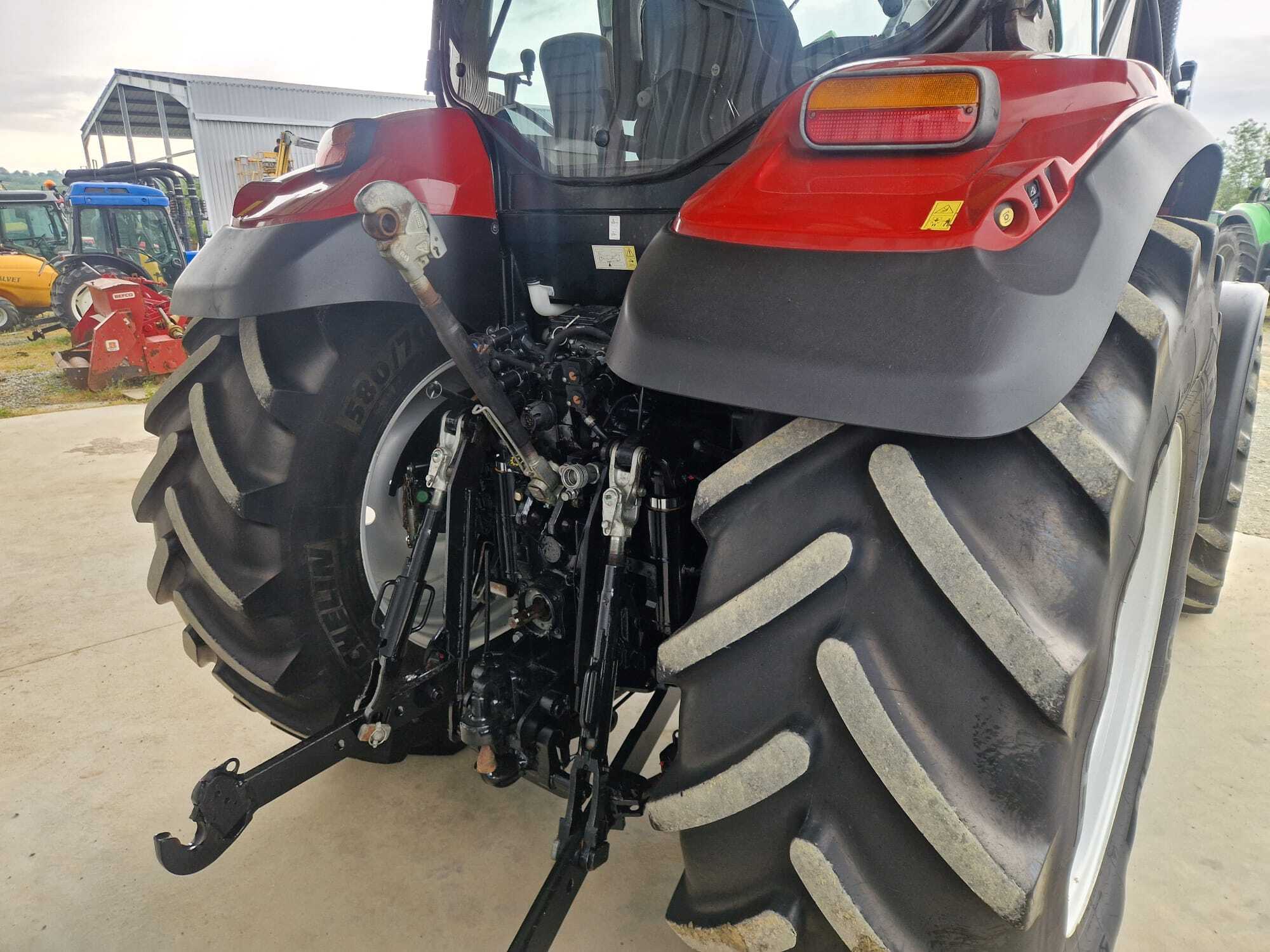 CASE IH MAXXUM 125 AD8