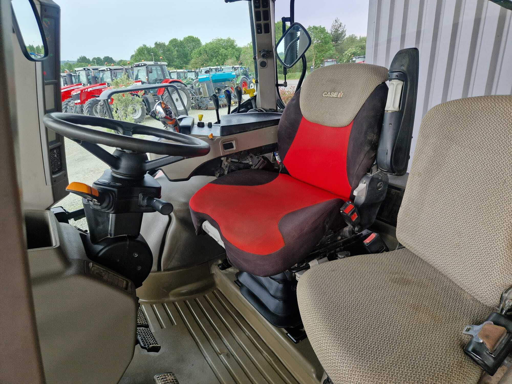 CASE IH MAXXUM 125 AD8