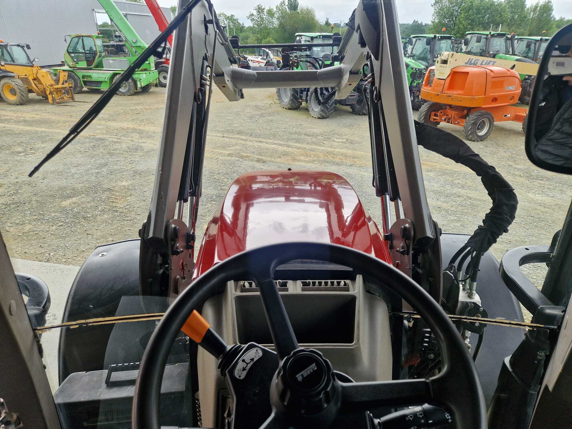 CASE IH MAXXUM 125 AD8