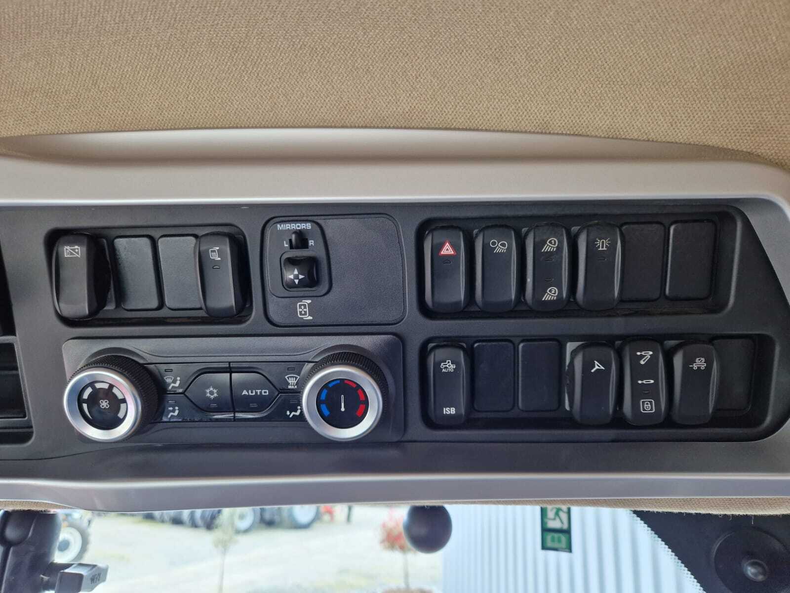 CASE IH OPTUM 270 CVX