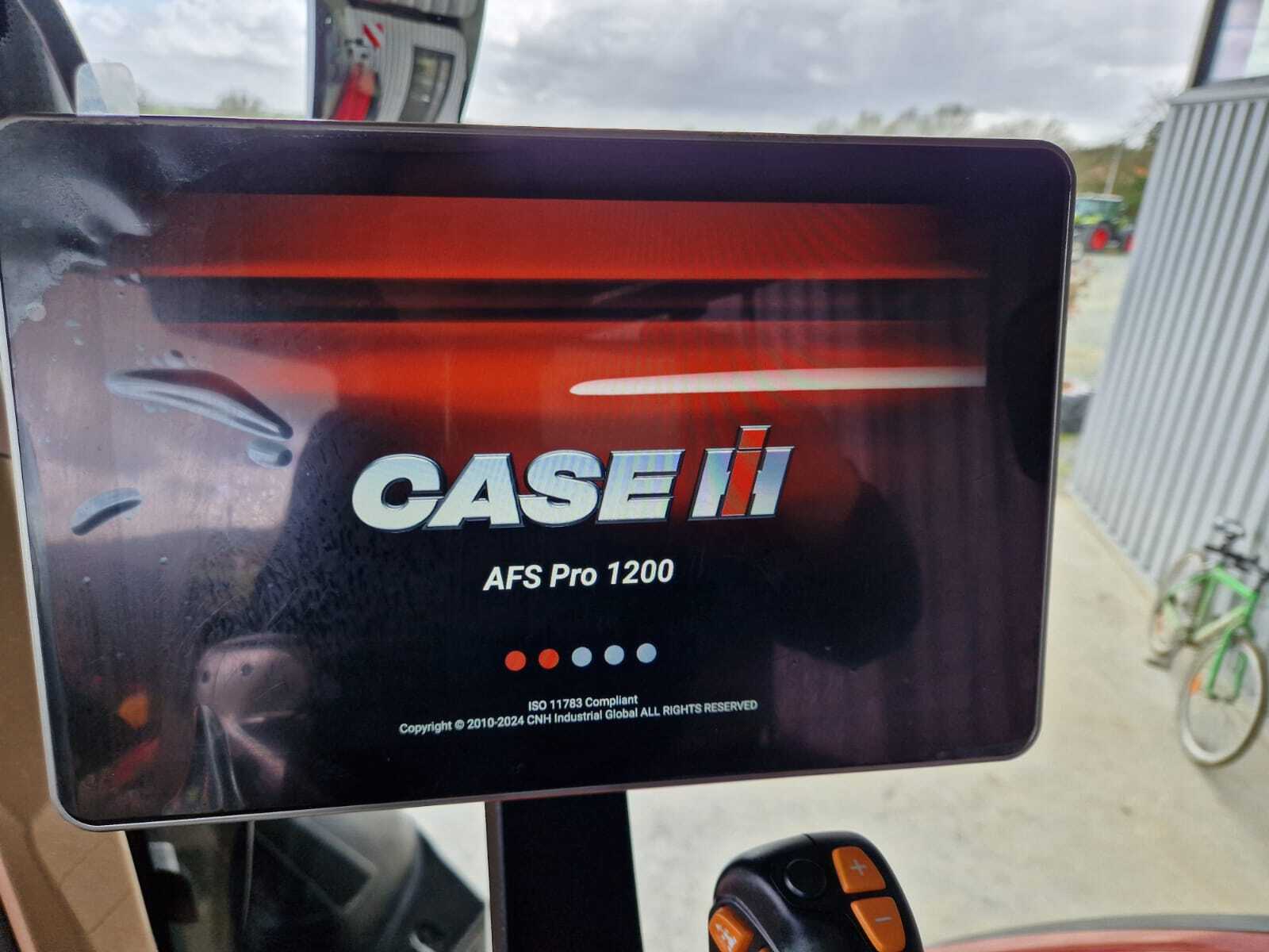 CASE IH OPTUM 270 CVX