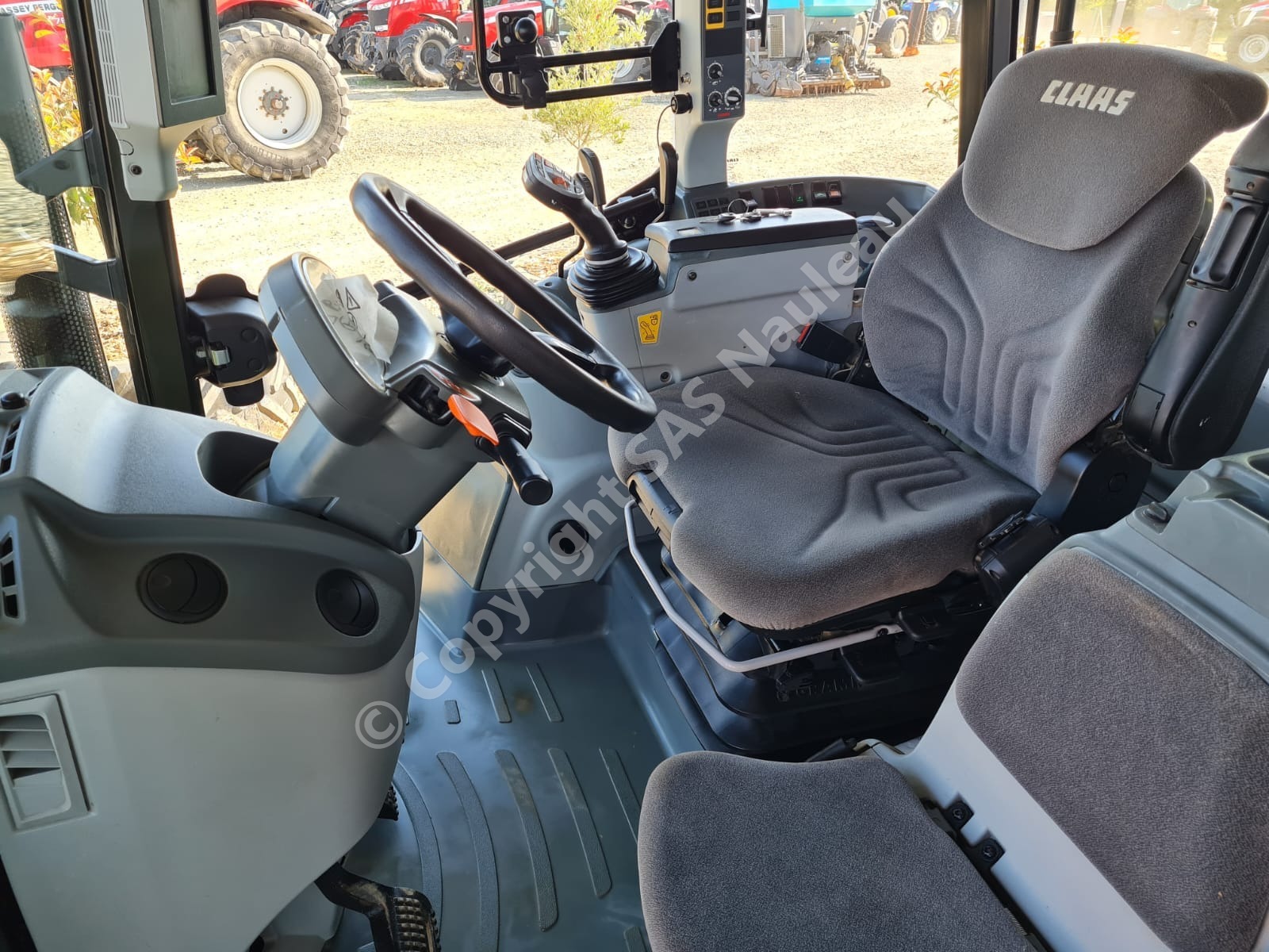 CLAAS ARION 440 CIS