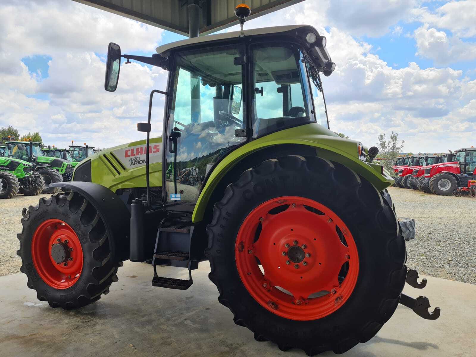 CLAAS ARION 420