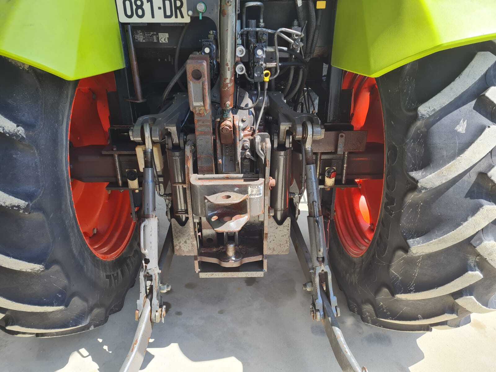 CLAAS ARION 420