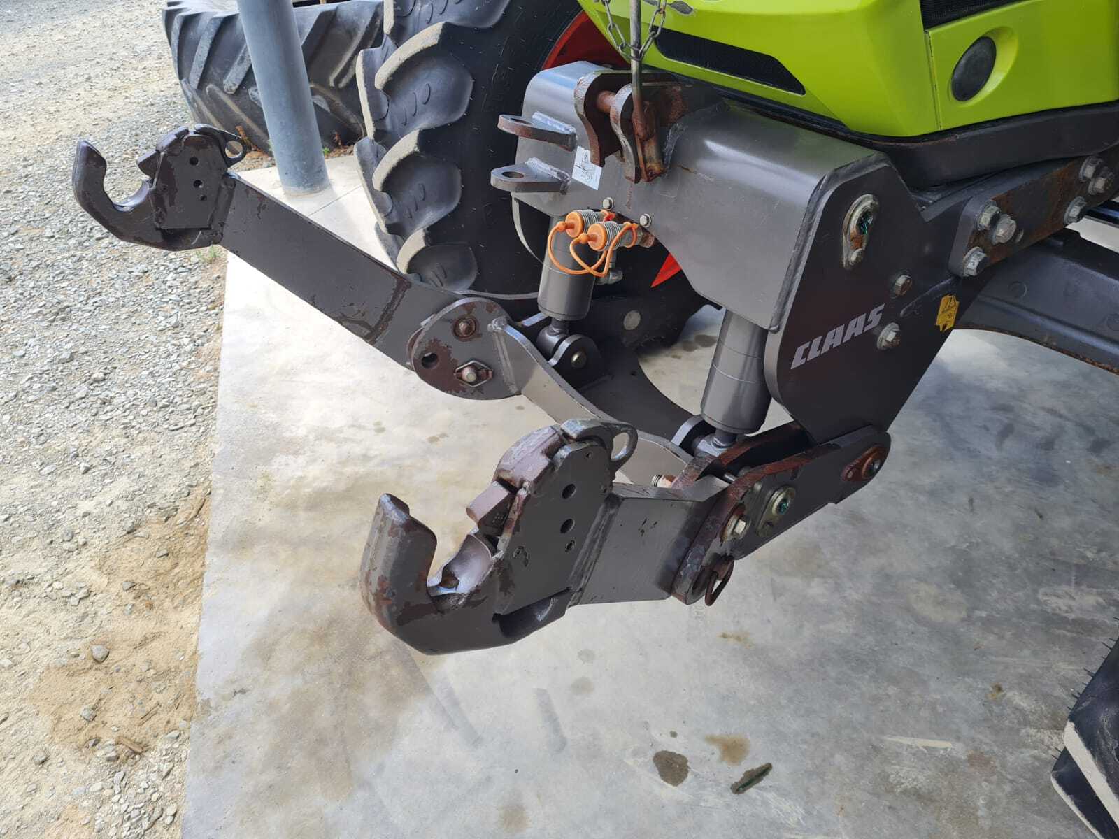 CLAAS ARION 420