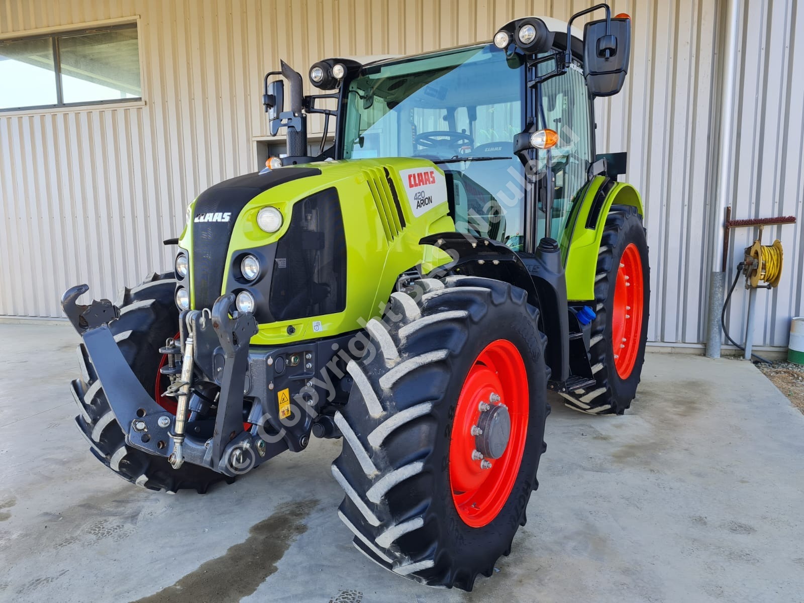 CLAAS ARION 420