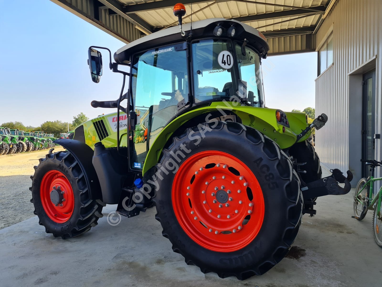 CLAAS ARION 420