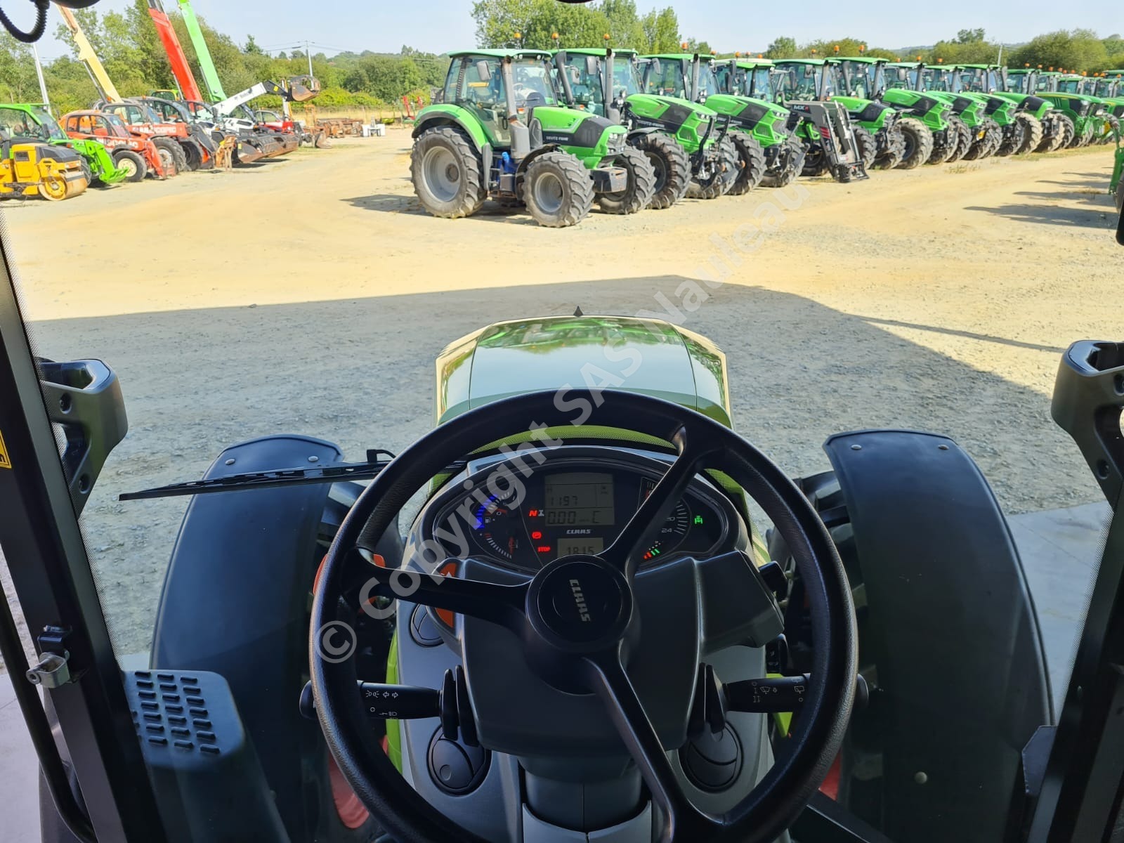 CLAAS ARION 420