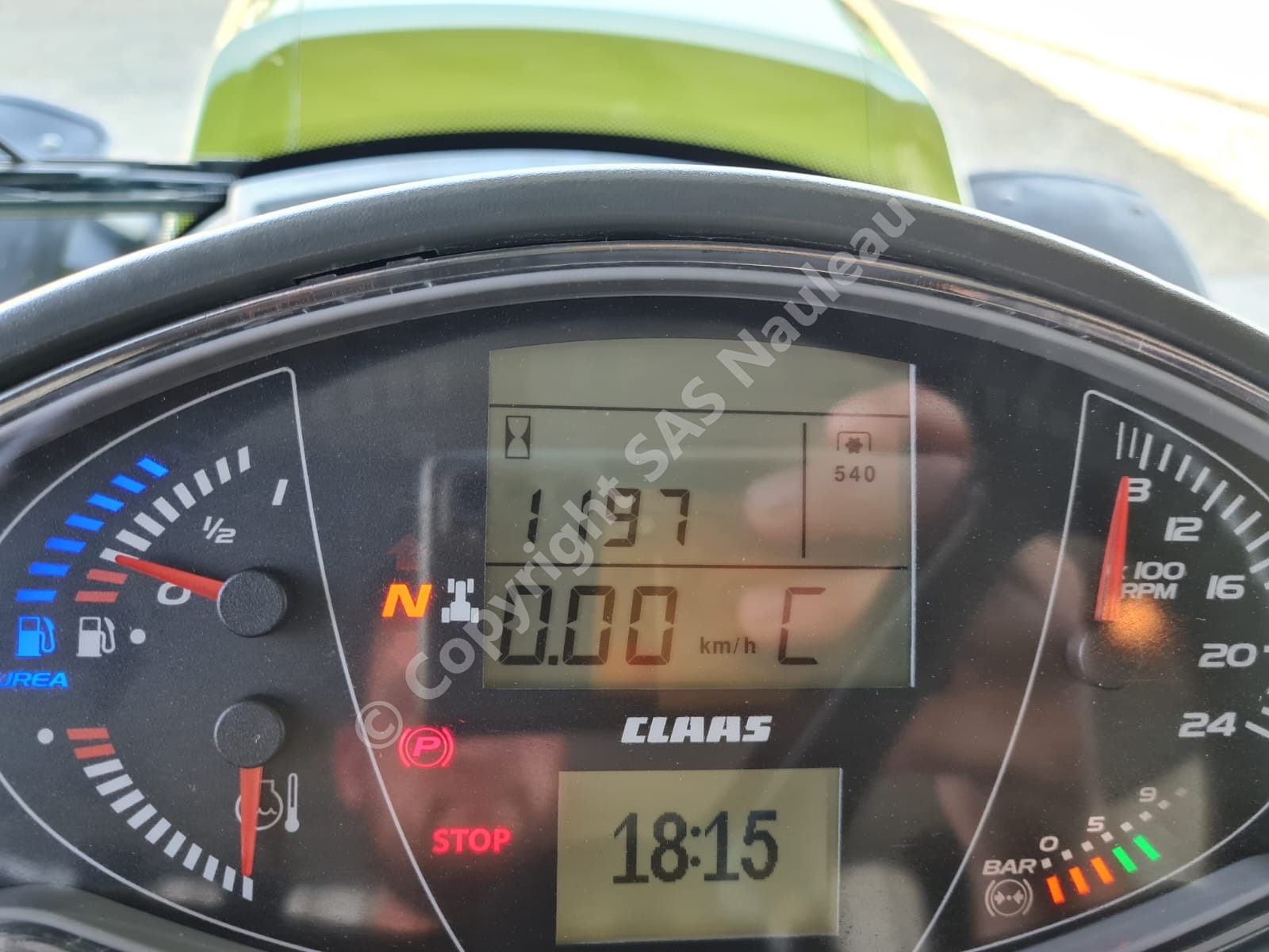 CLAAS ARION 420