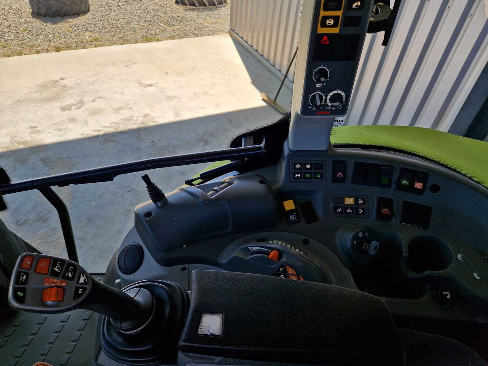 CLAAS ARION 420 CIS