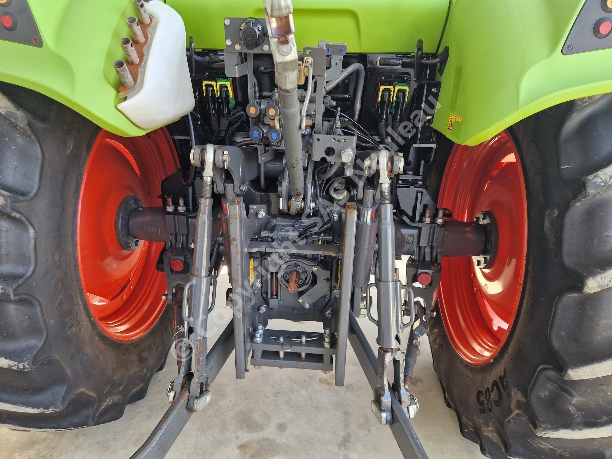 CLAAS ARION 420 CIS