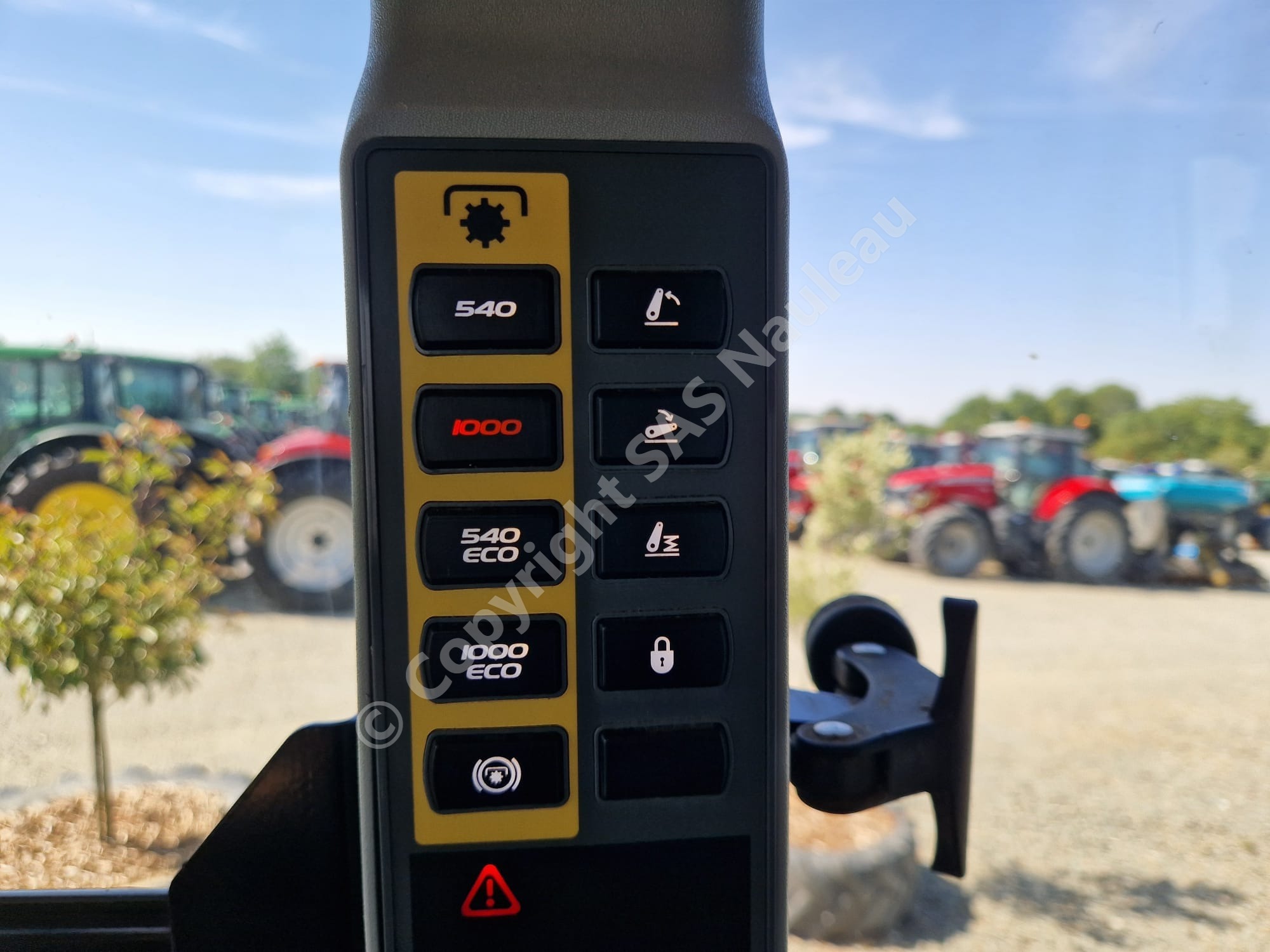 CLAAS ARION 420 CIS