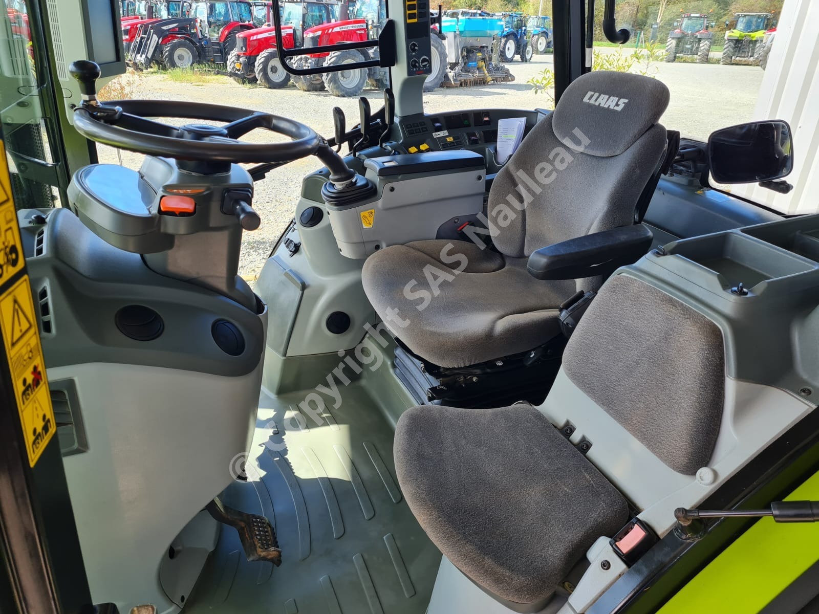 CLAAS ARION 440 CIS
