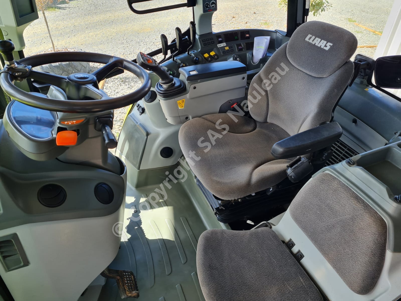 CLAAS ARION 440 CIS
