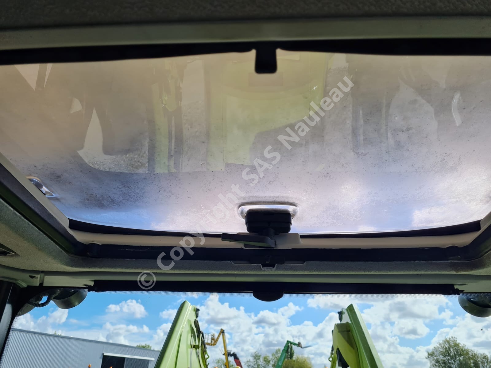 CLAAS ARION 440 CIS