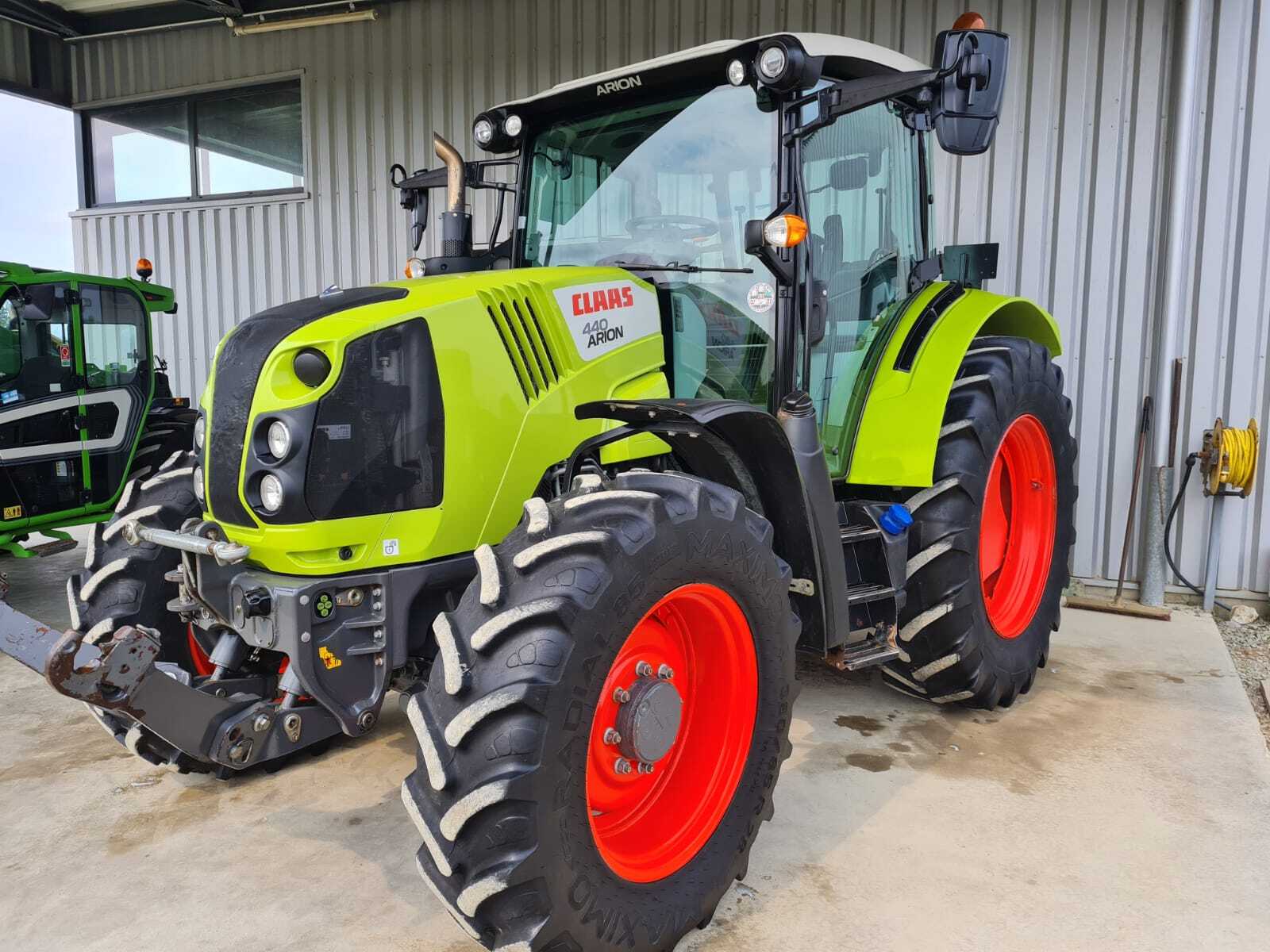CLAAS ARION 440 CIS