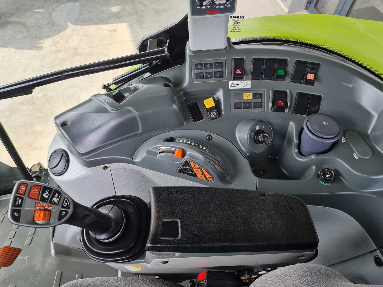 CLAAS ARION 440 CIS