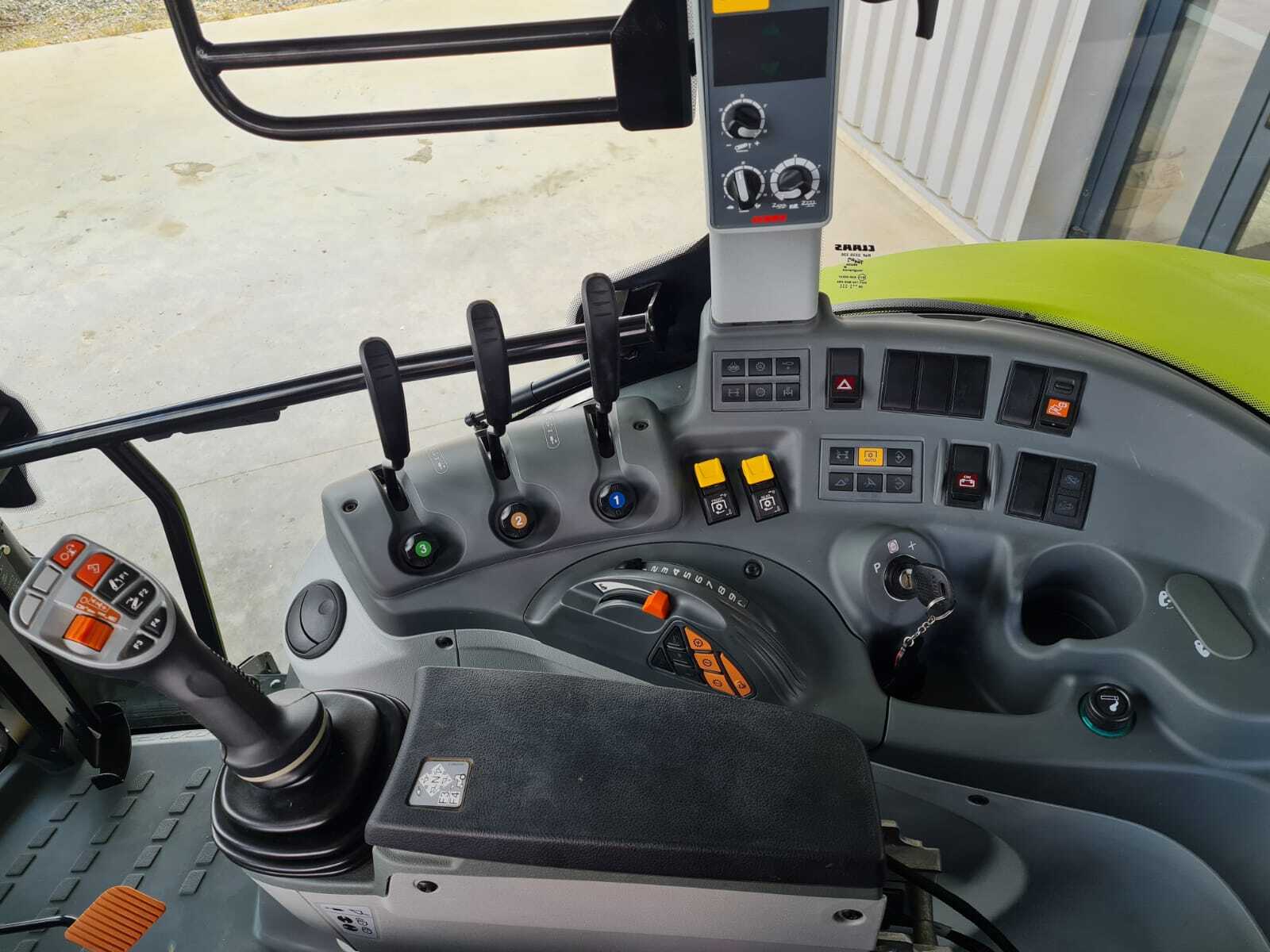 CLAAS ARION 450 CIS+