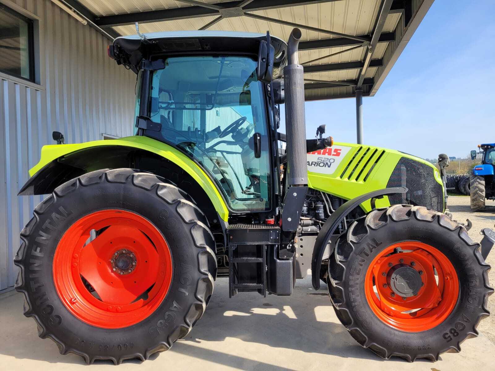 CLAAS ARION 520 CIS