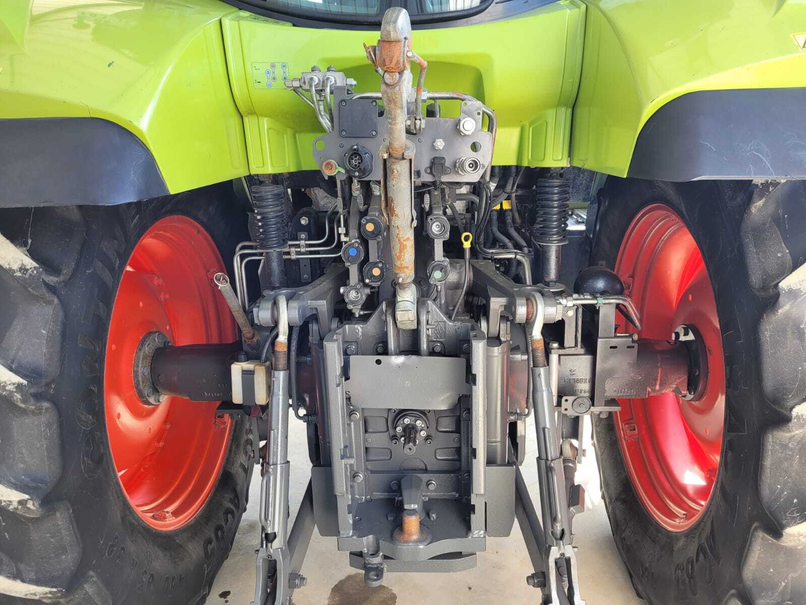 CLAAS ARION 520 CIS