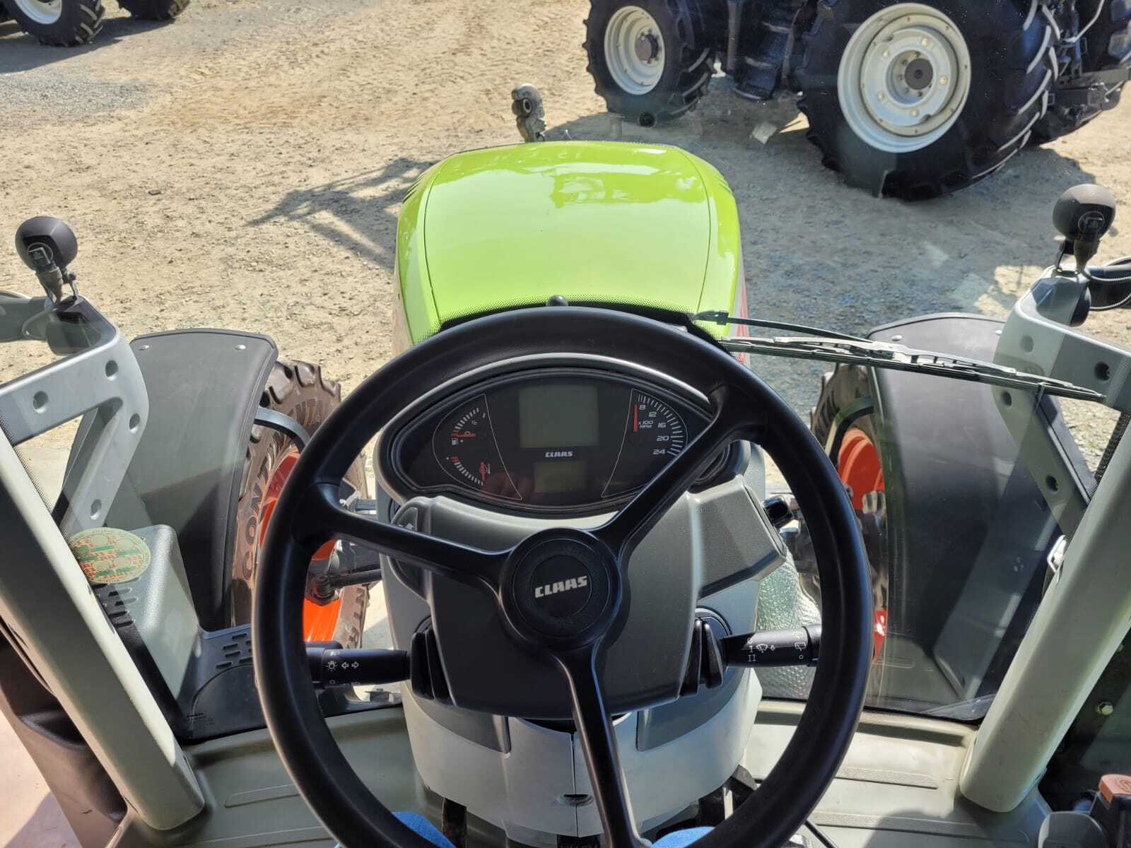 CLAAS ARION 520 CIS