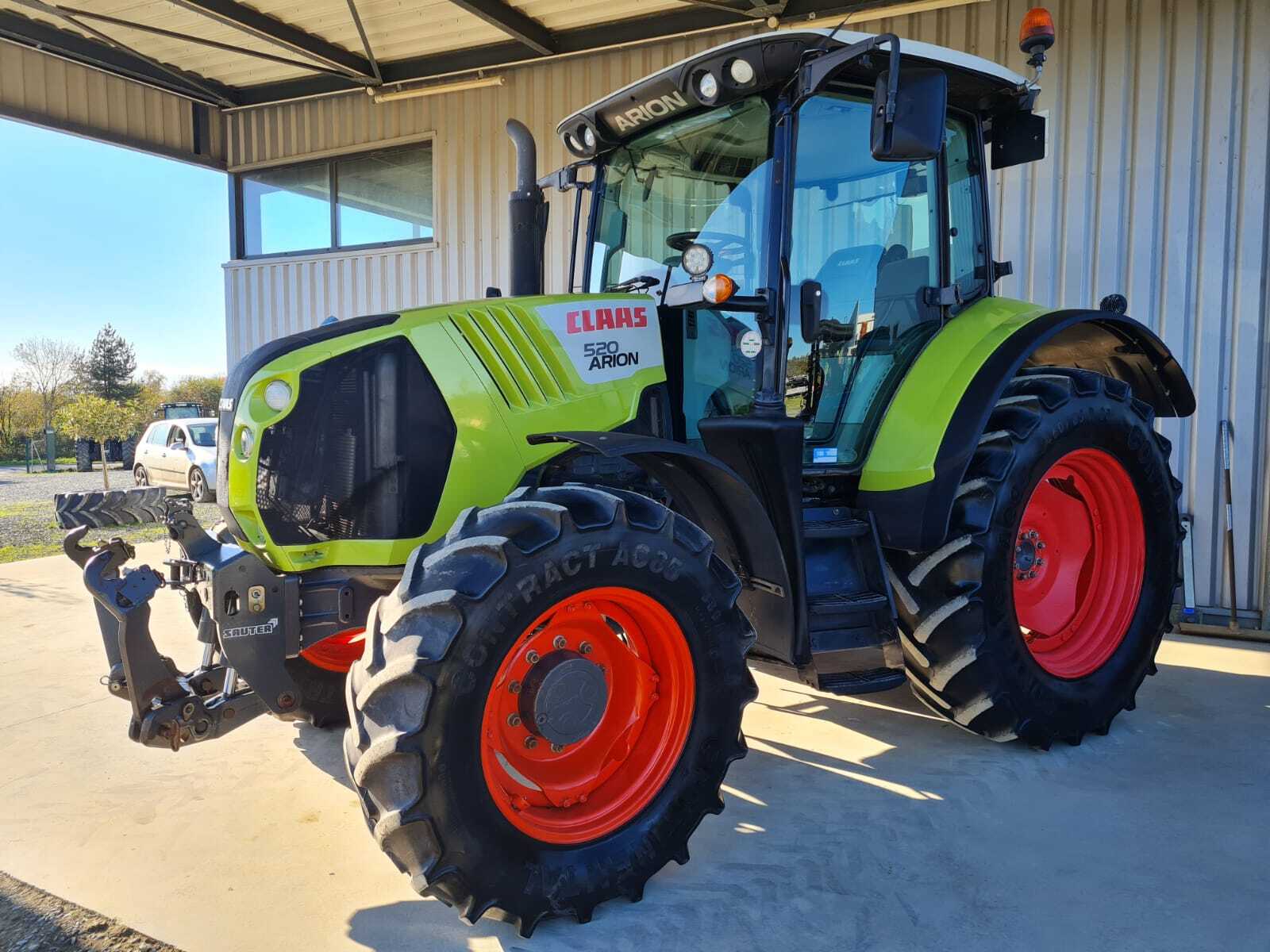 CLAAS ARION 520 CIS