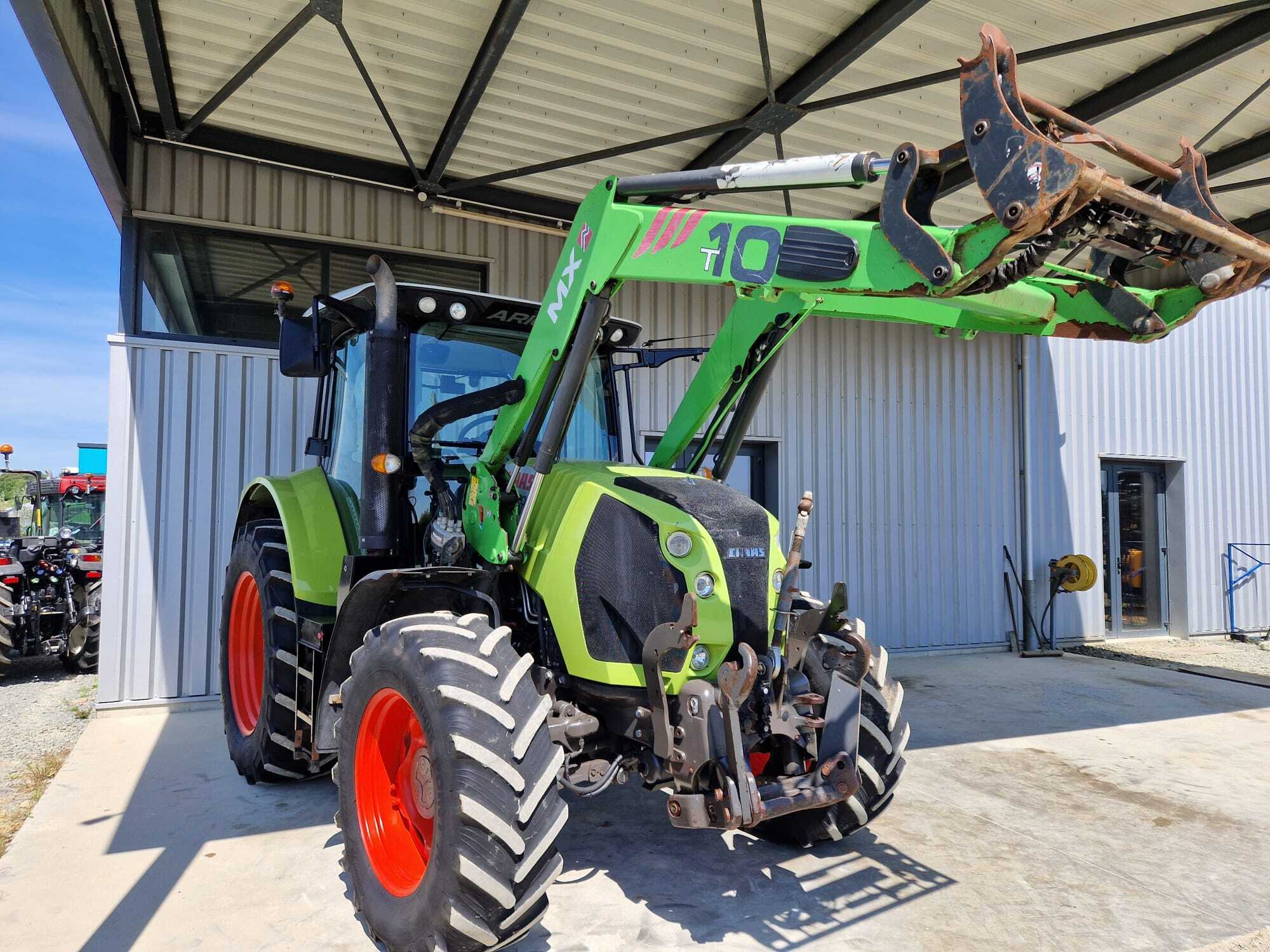 CLAAS ARION 520 CIS